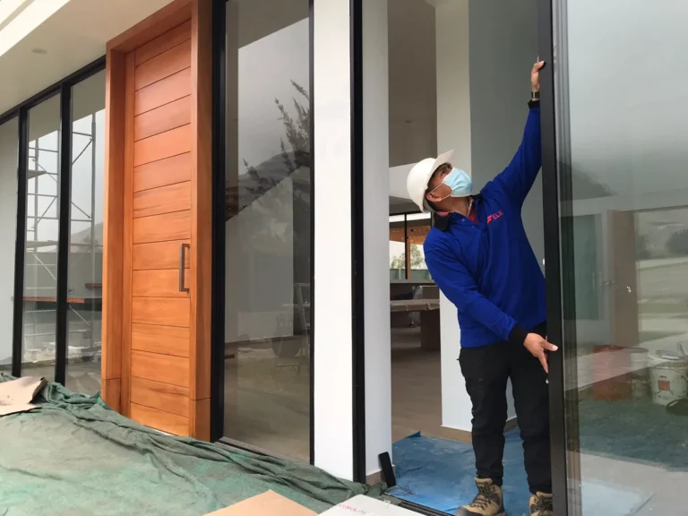 instalacion-de-mamparas-de-vidrios-en-lima