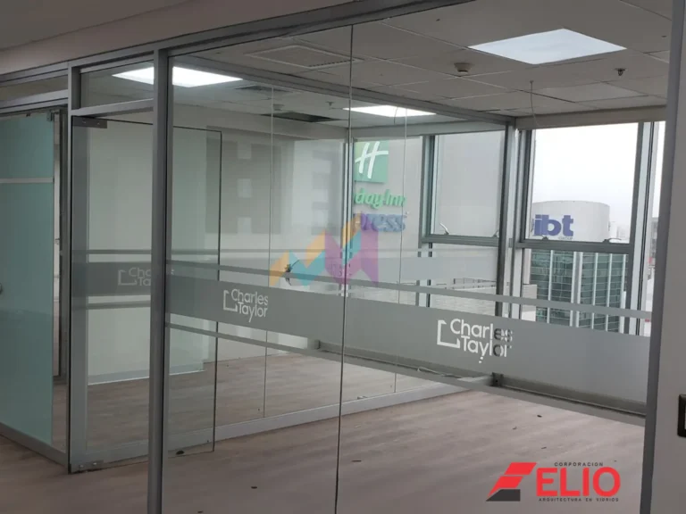 laminas-arenadas-cenefa-pavonada-con-logo-oficina-empresa