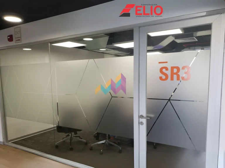 laminas-arenadas-en-vidrio-servicio-laminado-decorativo-para-mayor-privacidad