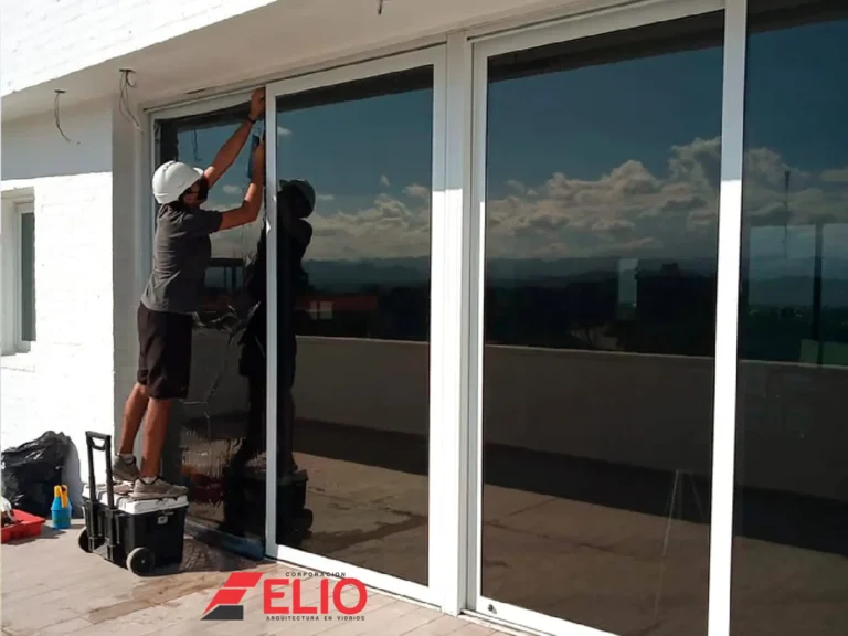 laminas-polarizadas-para-control-de-iluminación-y-temperatura-en-lima