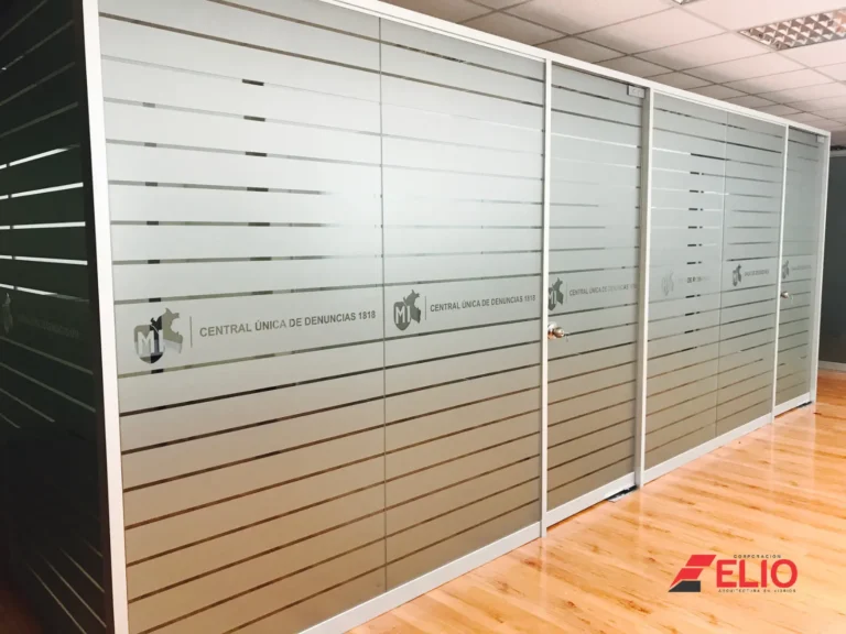 mampara-nova-tradicional-de-vidrio-y-aluminio-lima