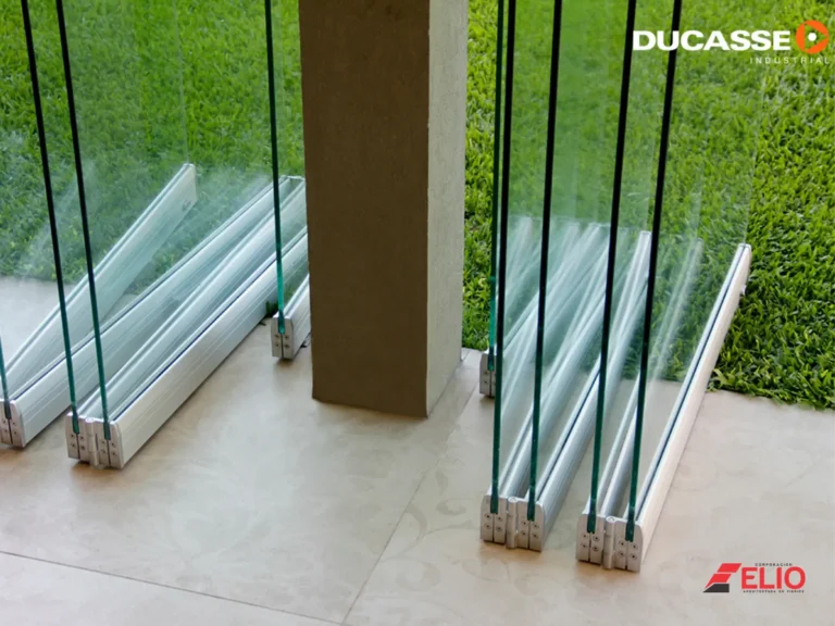 mamparas-plegables-de-vidrio-en-lima