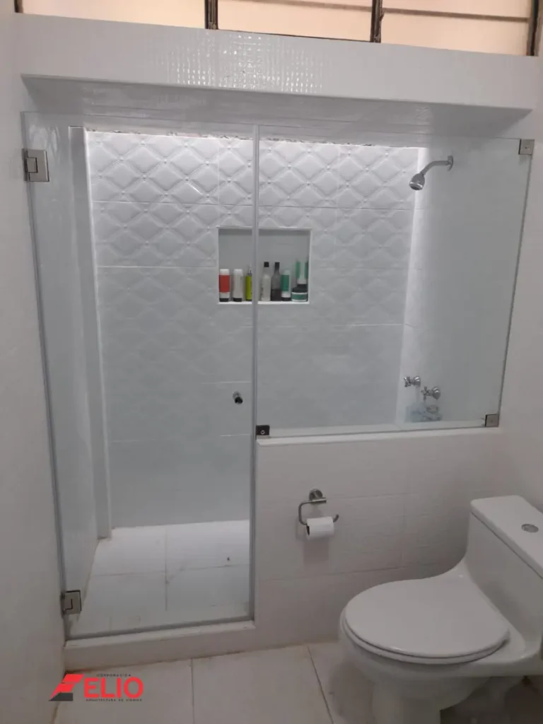puertas-para-baño-batiente-en-lima